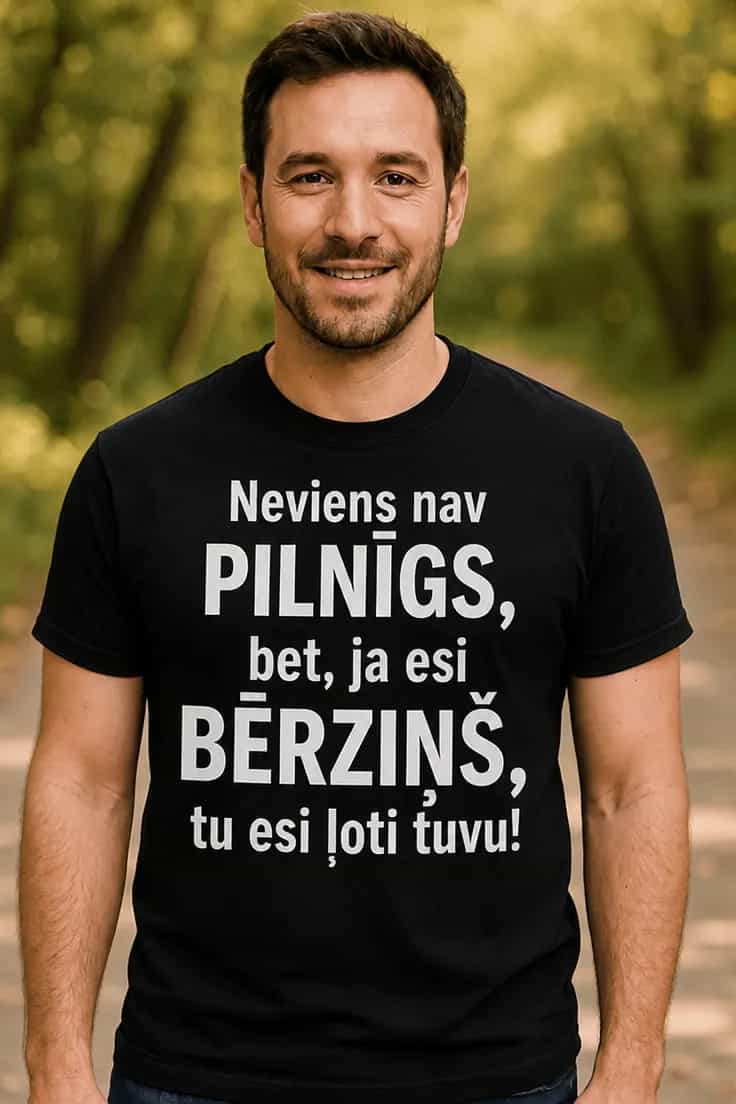 Smieklīgs krekls Pilnīgs ar vārdu – Neviens nav