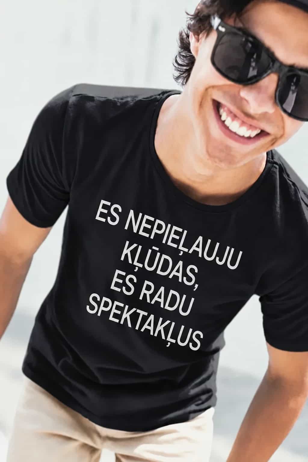 T-krekls „Es radu spektakļus“