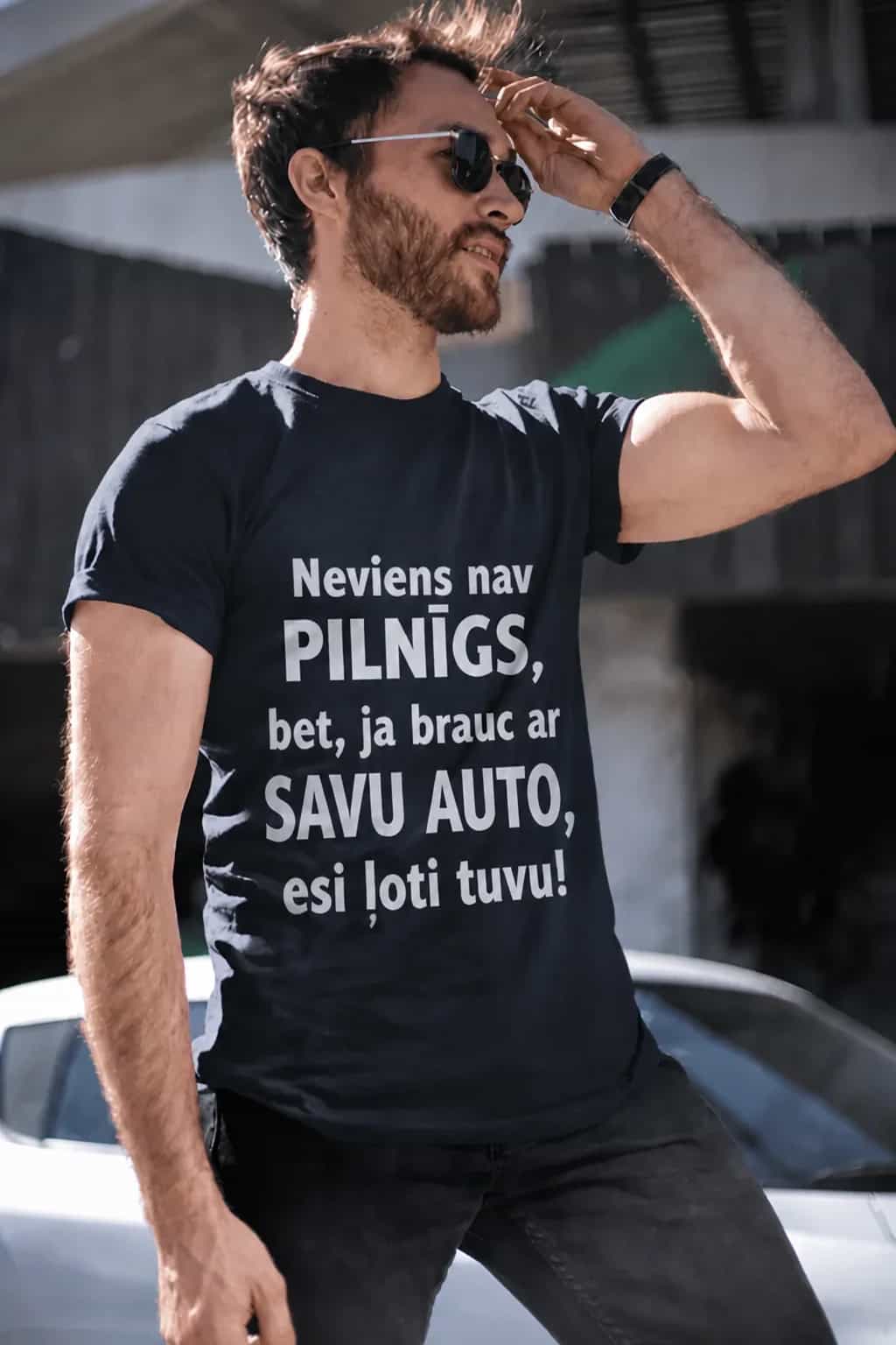 T-krekls auto cienītājam ar marku pēc izvēles