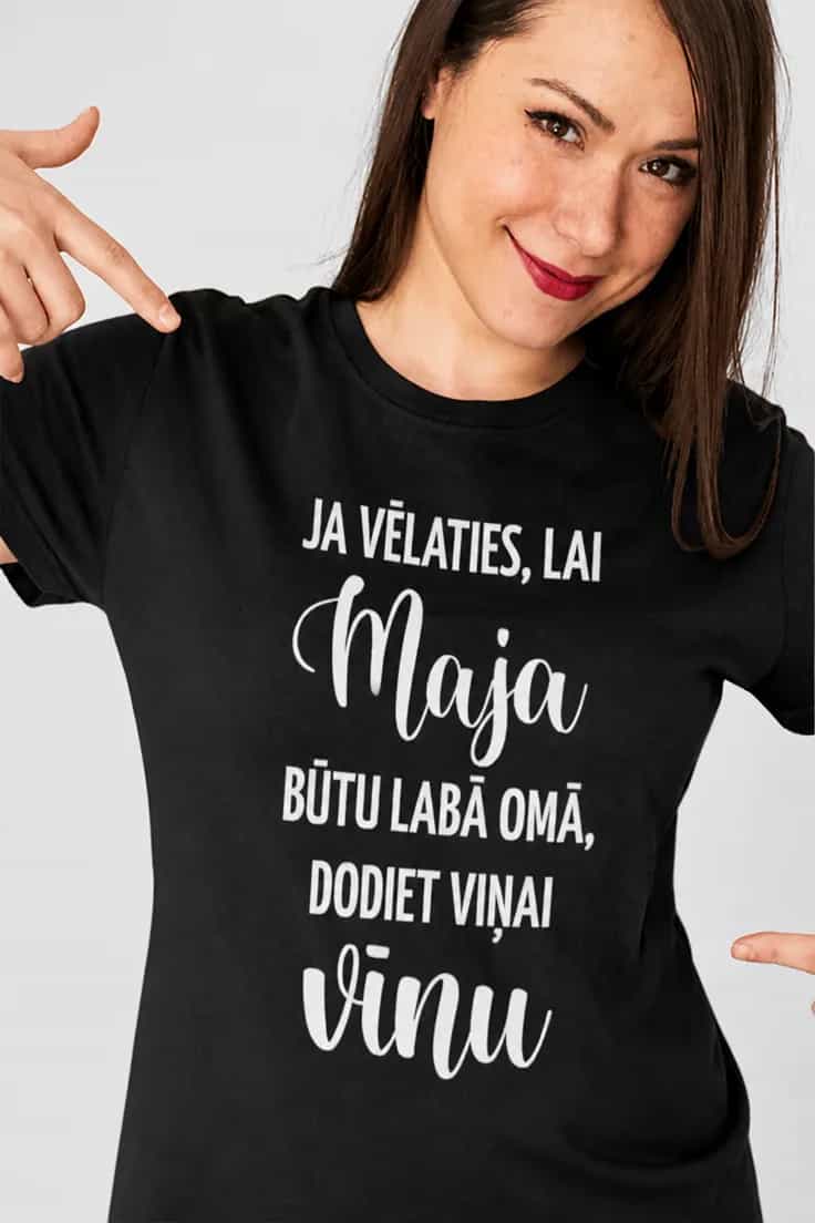 Smieklīgs krekls Dodiet viņai vīnu ar vārdu