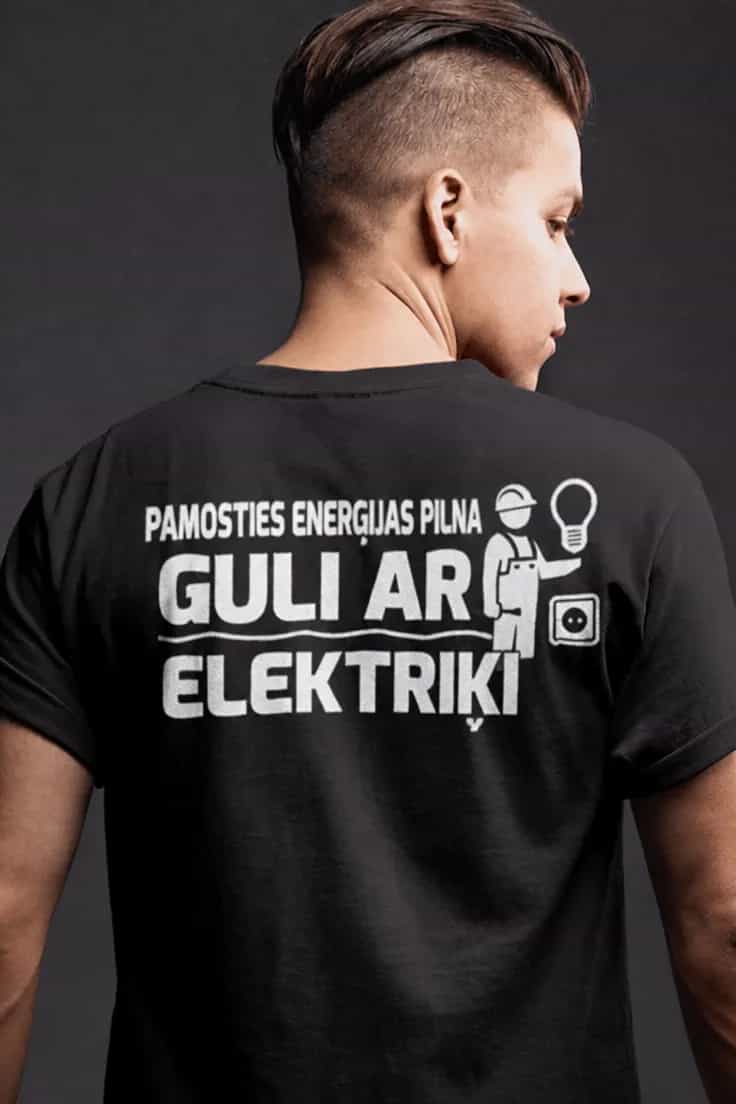 Smieklīgs krekls Enerģijas pilna ar elektriķi