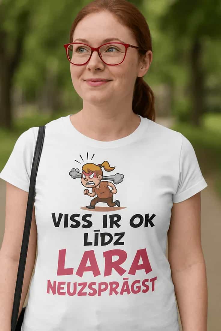 Smieklīgs krekls Viss ok līdz sprādzienam ar vārdu