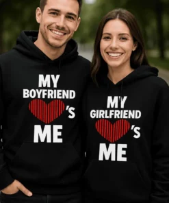 Džemperis pāriem ar mīļu uzrakstu un apdruku MY BOYFRIEND ME MY 'S GIRLFRIEND ME 'S