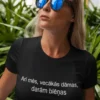 Smieklīgs krekls vecākām dāmām ar humoru ar uzrakstu Arī mēs, vecākās dāmas, darām blēņas.